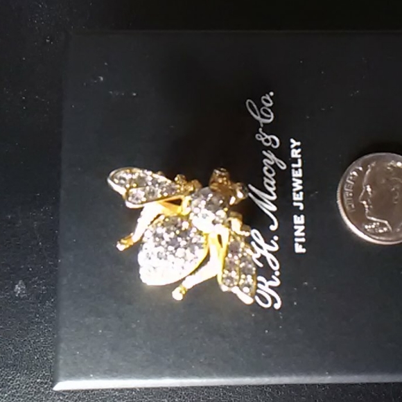 Joan Rivers Bee ๐ Broach - Picture 2 of 3